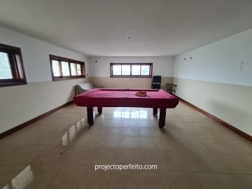 Moradia T5 para Venda em Serzedo e Perosinho