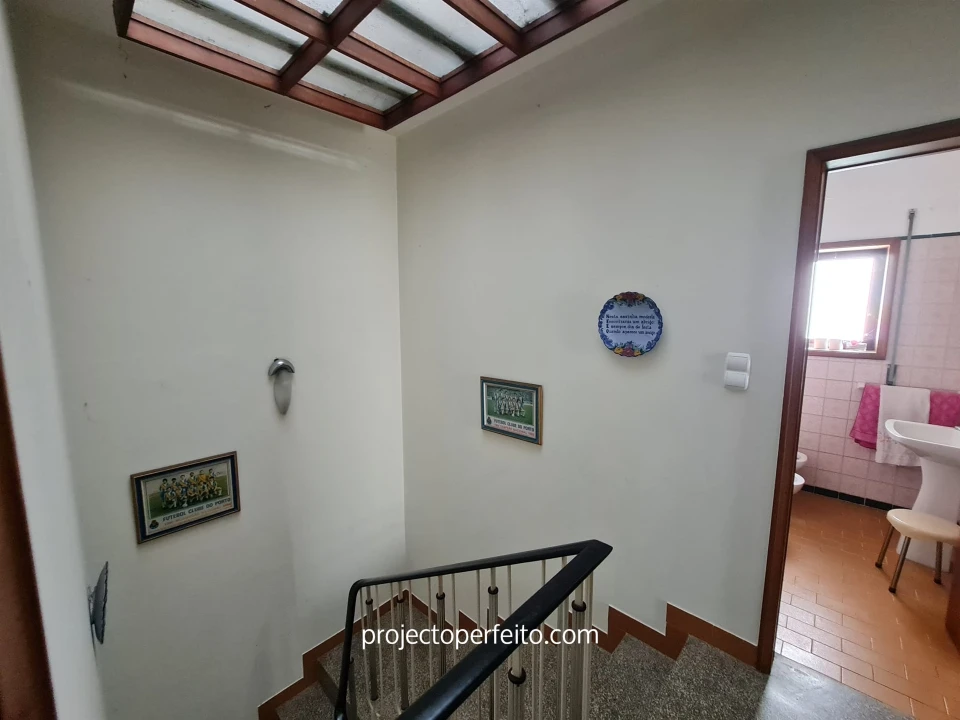 Moradia T5 para Venda em Serzedo e Perosinho Foto 10