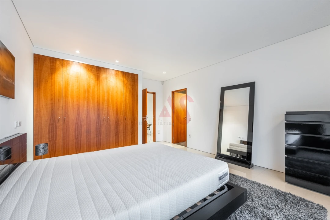 Moradia T4 para Venda em Souto Santa Maria, Souto São Salvador e Gondomar Foto 22