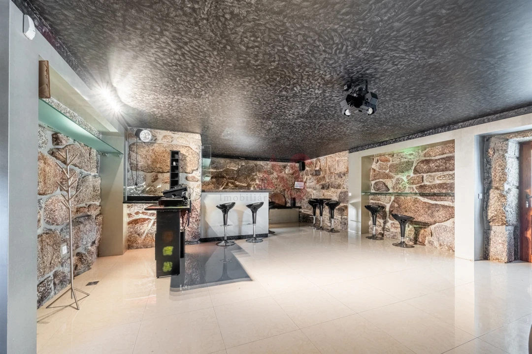 Moradia T4 para Venda em Souto Santa Maria, Souto São Salvador e Gondomar Foto 31