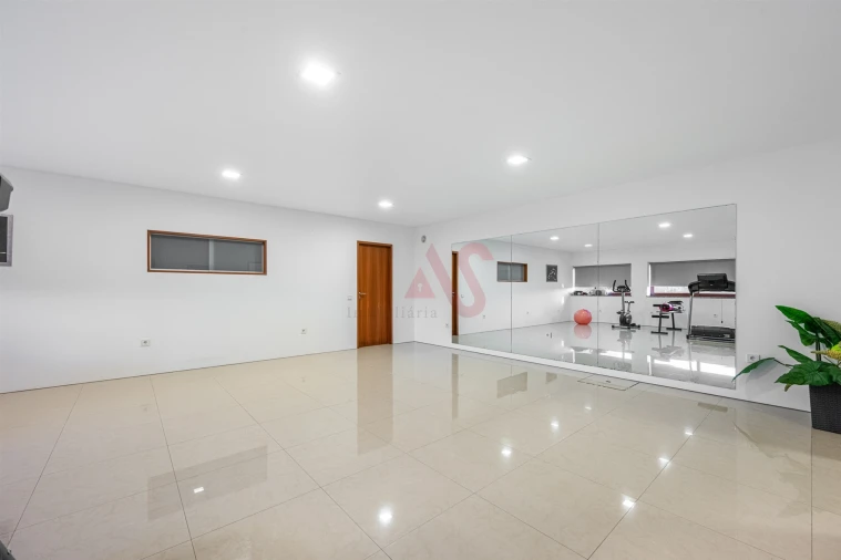 Moradia T4 para Venda em Souto Santa Maria, Souto São Salvador e Gondomar Foto 33