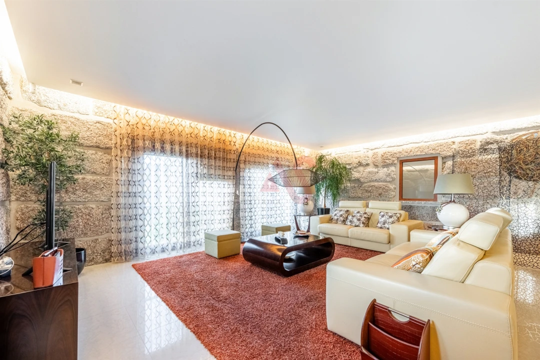 Moradia T4 para Venda em Souto Santa Maria, Souto São Salvador e Gondomar Foto 17