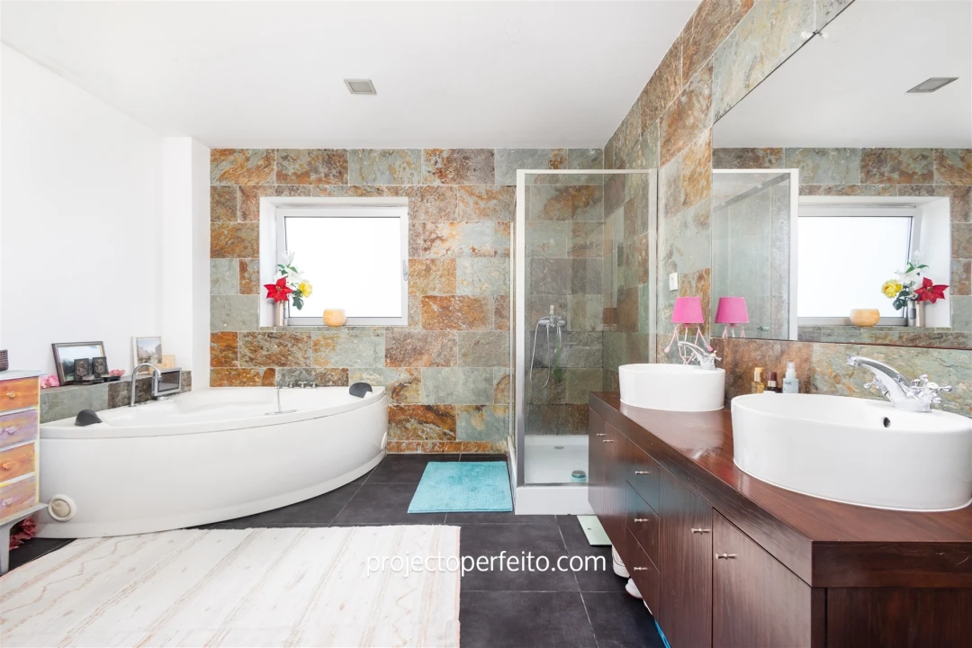 Moradia T4 para Venda em Cortegaça Foto 23