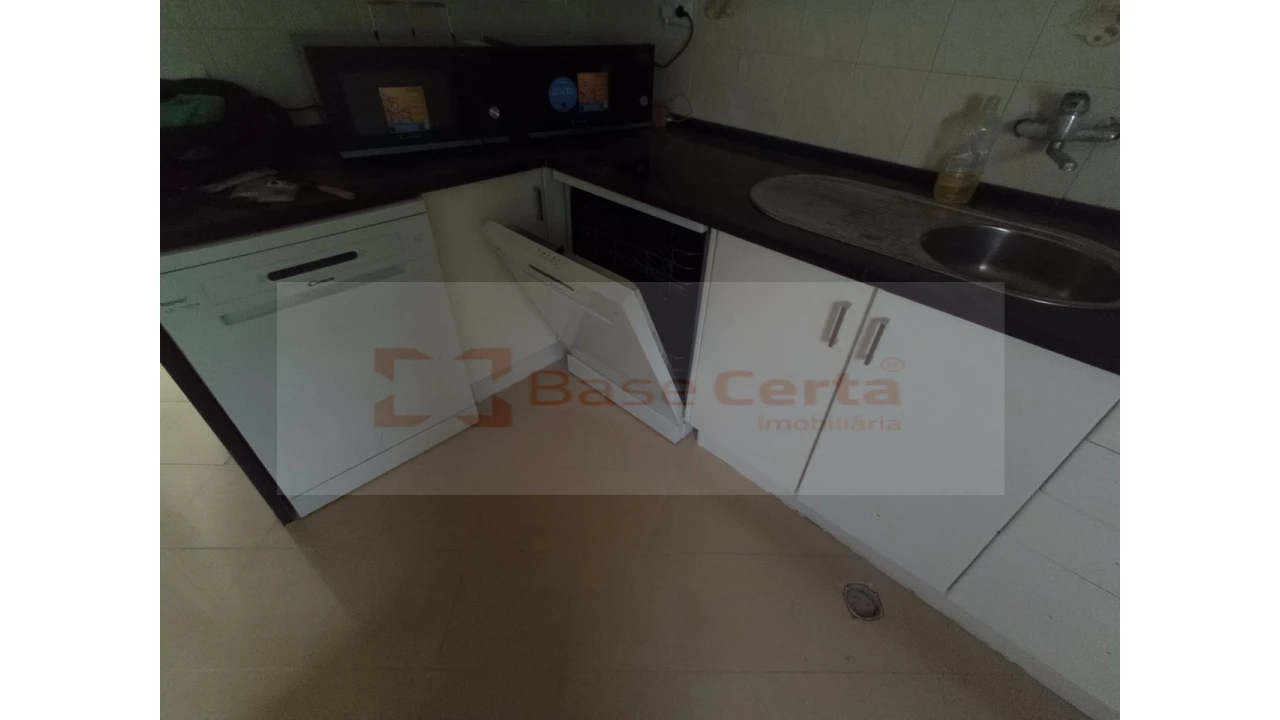 Moradia T9 para Venda em Ajuda Foto 5