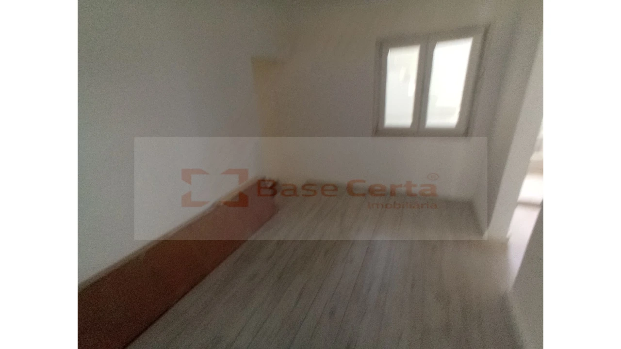 Moradia T9 para Venda em Ajuda Foto 11