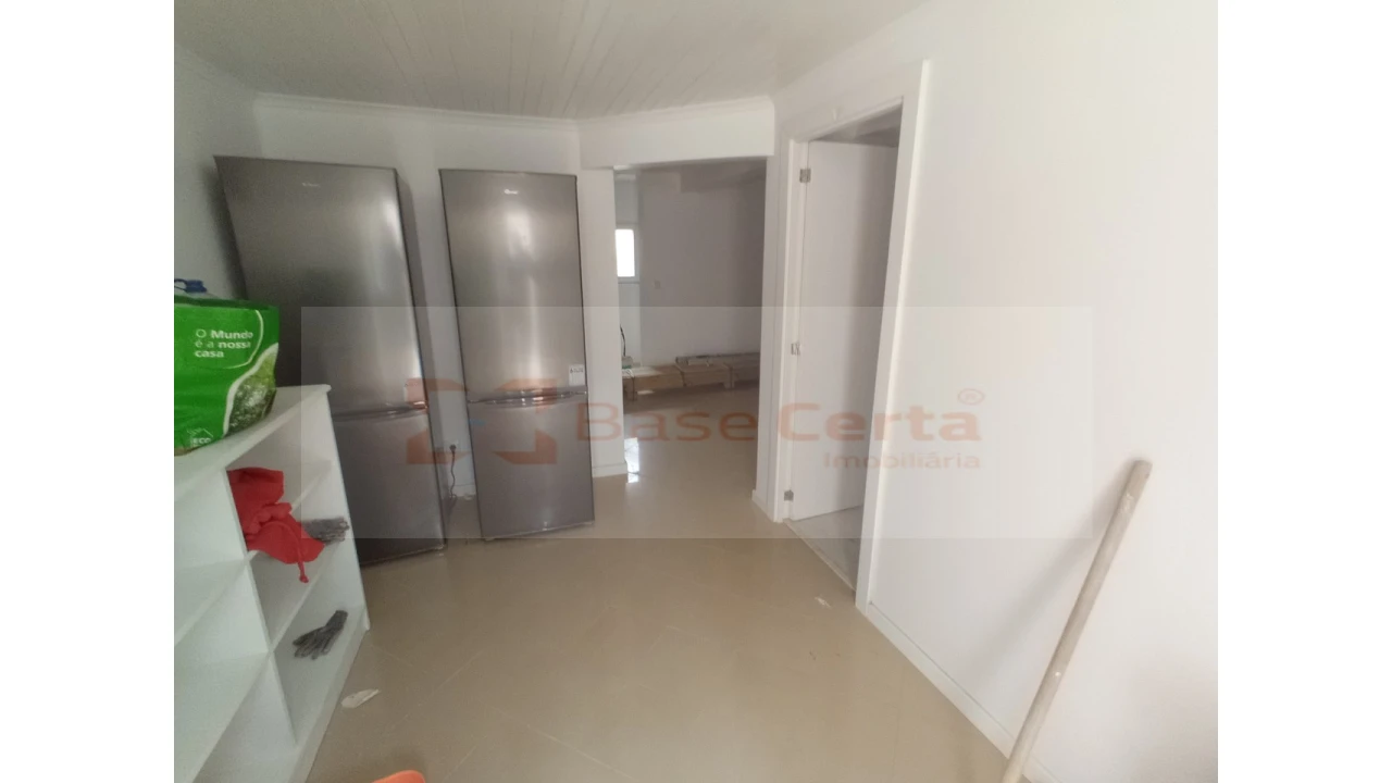 Moradia T9 para Venda em Ajuda Foto 26