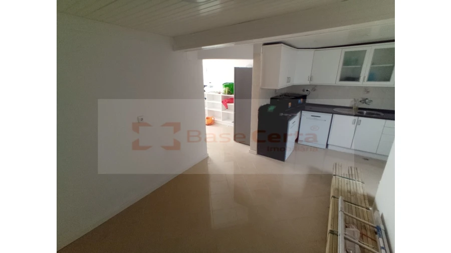 Moradia T9 para Venda em Ajuda Foto 4