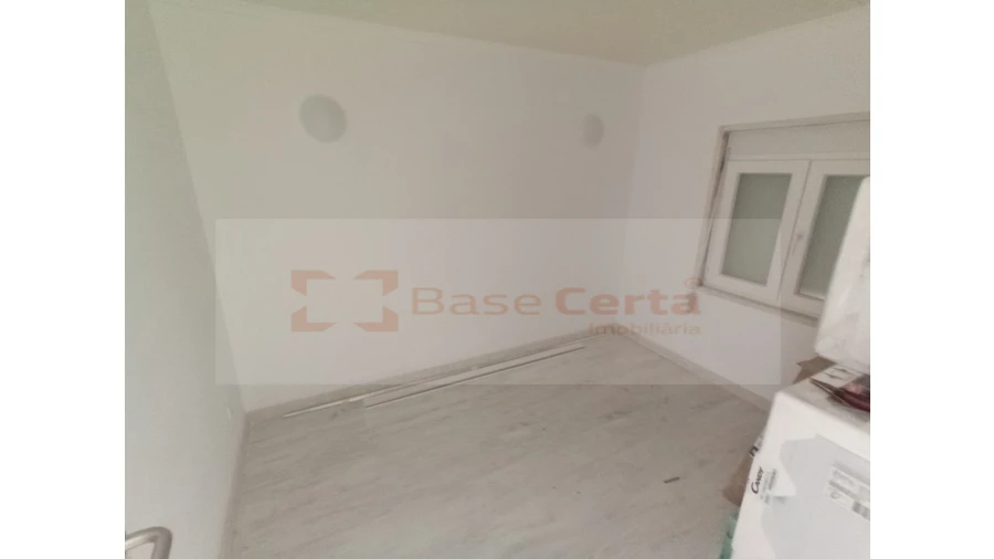 Moradia T9 para Venda em Ajuda Foto 7