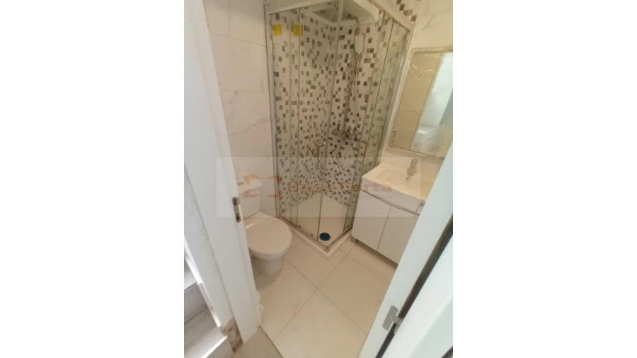 Moradia T9 para Venda em Ajuda Foto 14