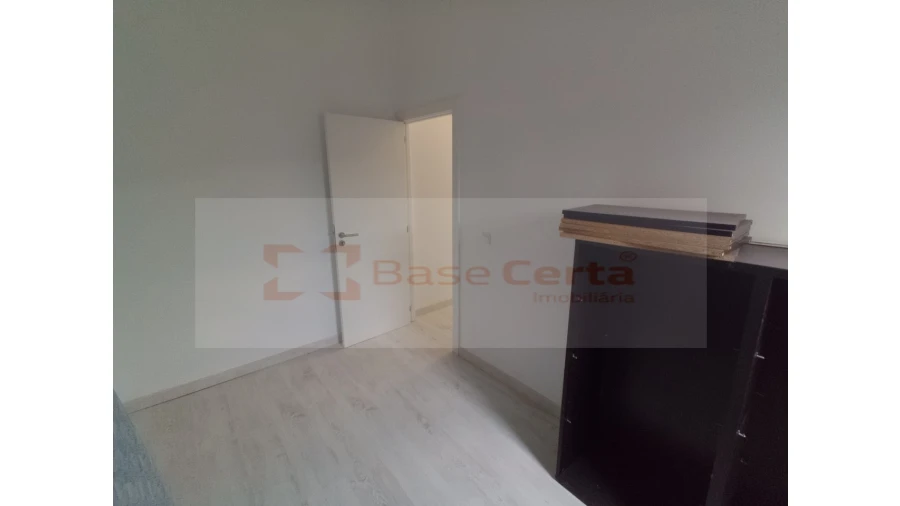 Moradia T9 para Venda em Ajuda Foto 23