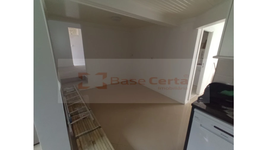 Moradia T9 para Venda em Ajuda Foto 25