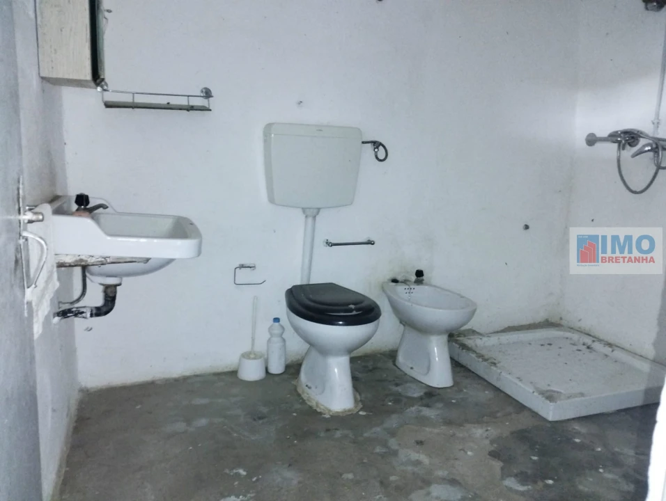 Moradia T2 para Venda em Salgueiro do Campo Foto 8