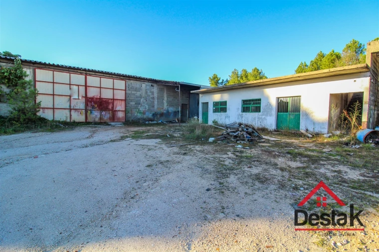 Armazém para Venda em Sernancelhe e Sarzeda Foto 1