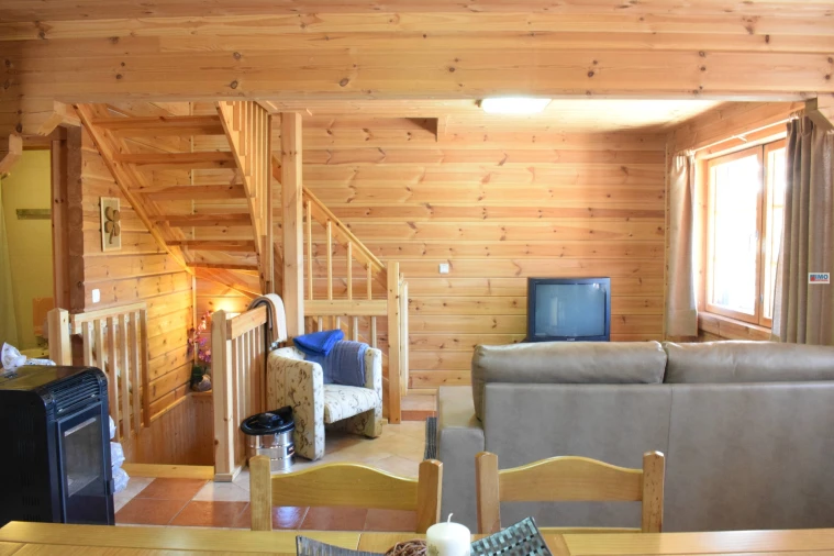 Moradia T3 para Venda em Cortes do Meio Foto 18