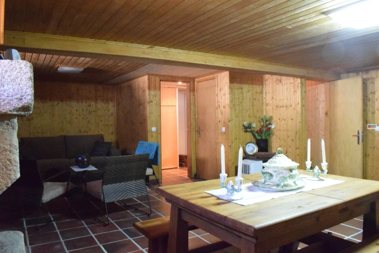 Moradia T3 para Venda em Cortes do Meio Foto 39