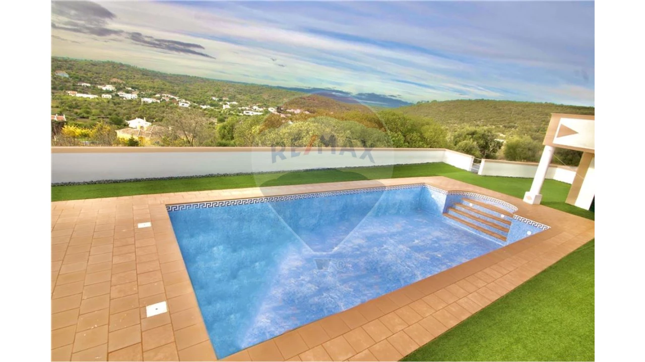 Moradia T4 para Venda em Loule (São Clemente) Foto 20