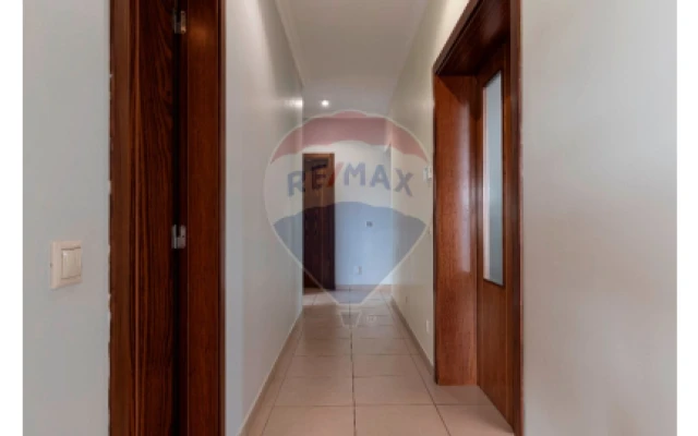 Moradia T4 para Venda em Loule (São Clemente)
