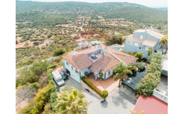 Moradia T4 para Venda em Loule (São Clemente)
