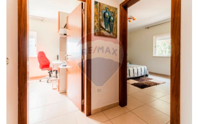 Moradia T4 para Venda em Loule (São Clemente)
