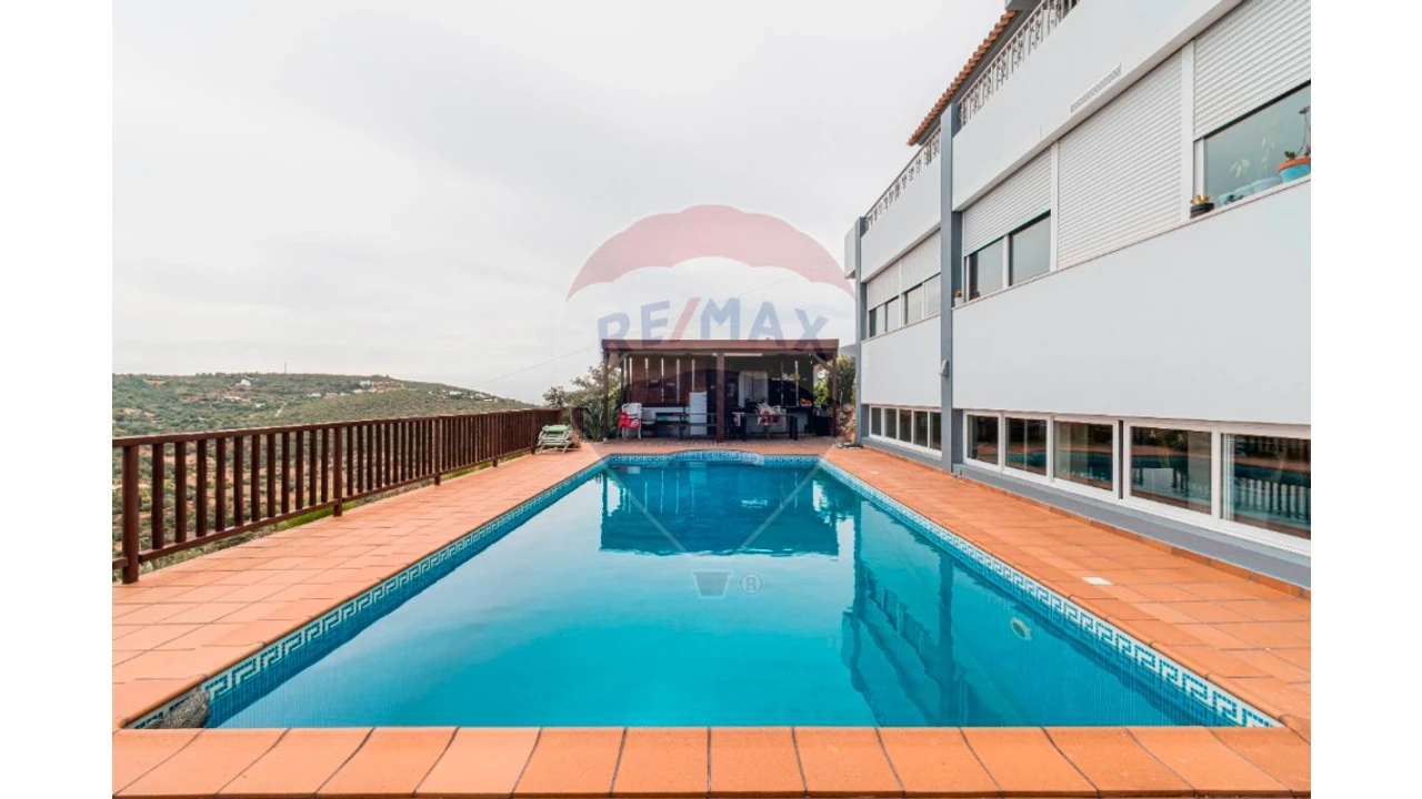 Moradia T4 para Venda em Loule (São Clemente) Foto 31