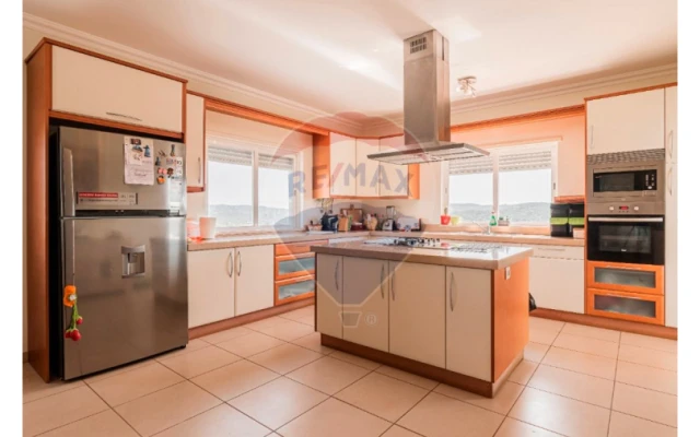 Moradia T4 para Venda em Loule (São Clemente) Foto 2