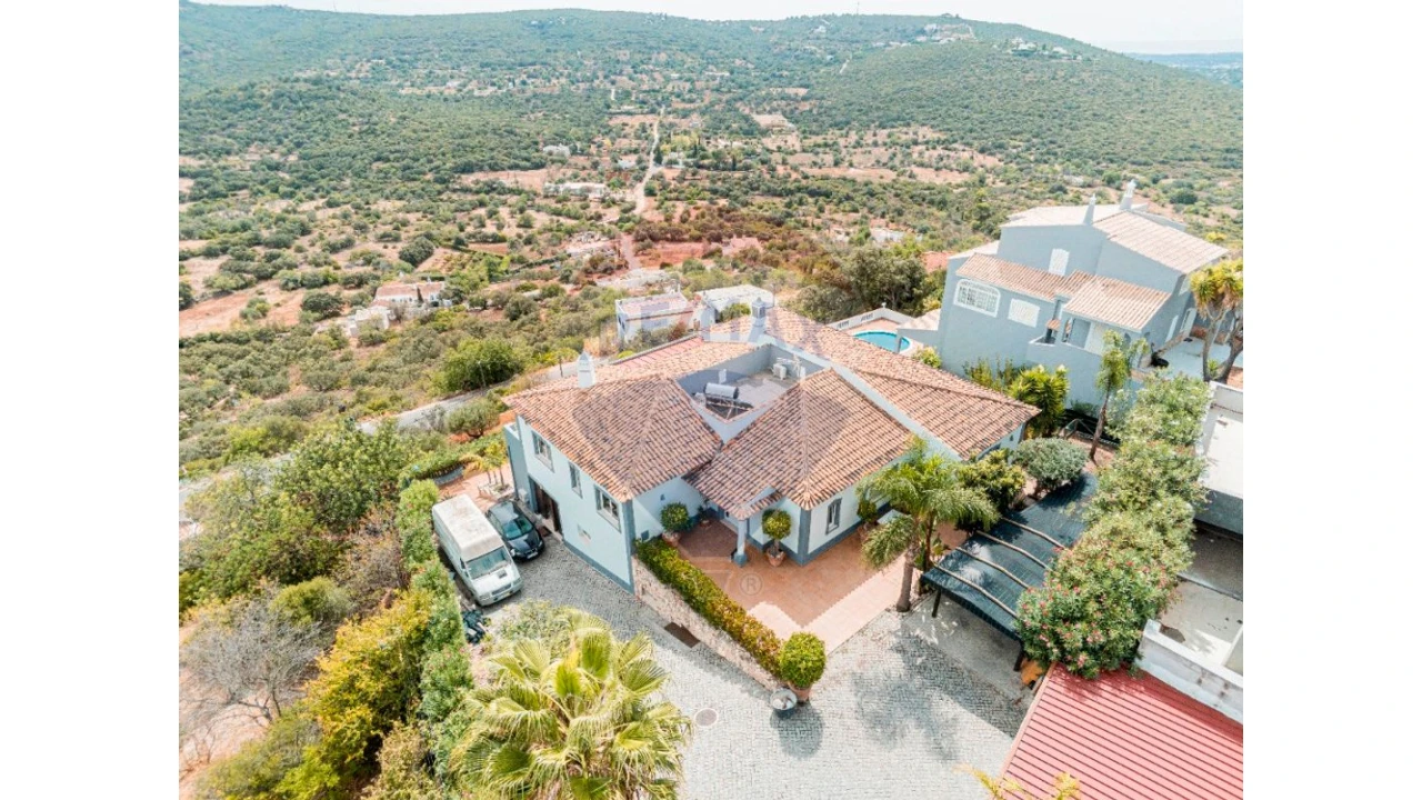 Moradia T4 para Venda em Loule (São Clemente) Foto 35