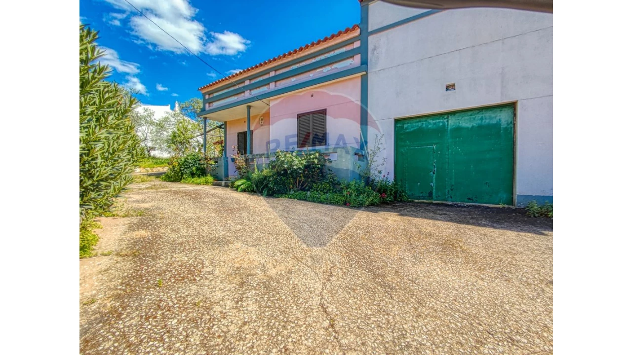 Moradia T3 para Venda em Loule (São Sebastião) Foto 12