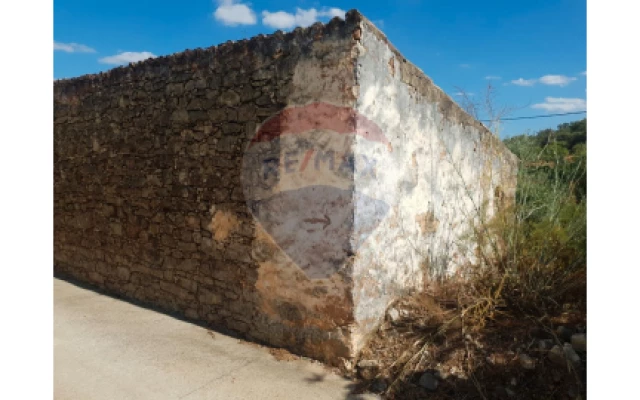 Moradia T2 para Venda em Loule (São Sebastião)