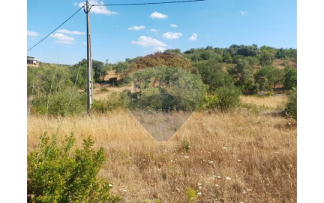 Moradia T2 para Venda em Loule (São Sebastião)
