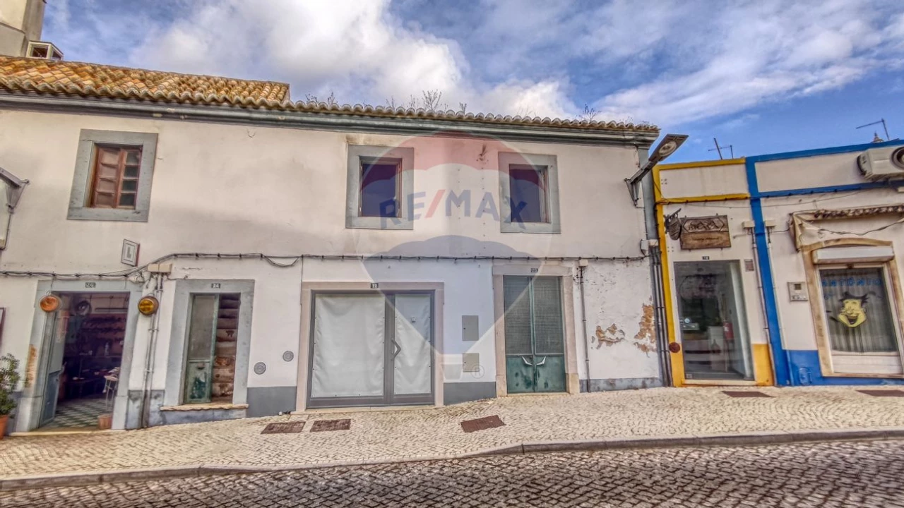 Apartamento T1 para Venda em Loule (São Sebastião) Foto 1