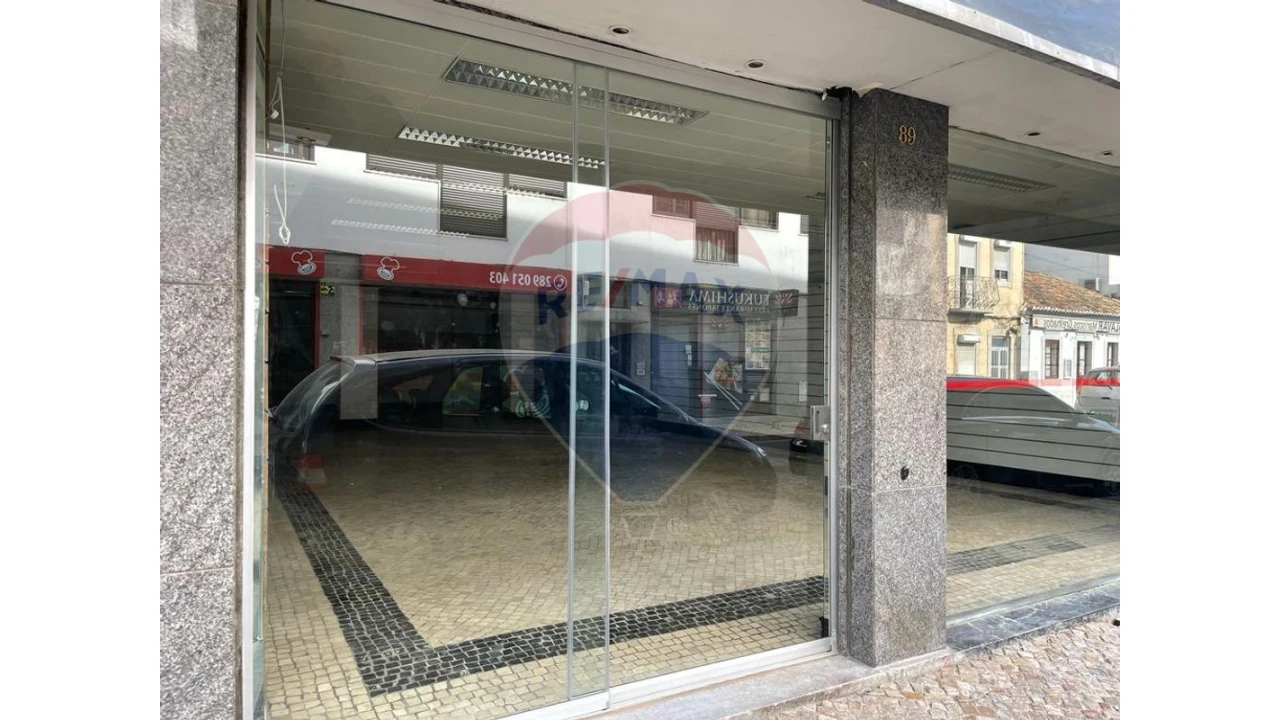 Loja para Venda em Faro (Sé e São Pedro) Foto 2