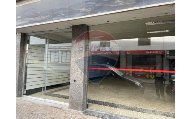 Loja para Venda em Faro (Sé e São Pedro)