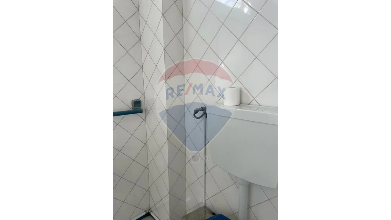 Loja para Venda em Faro (Sé e São Pedro) Foto 11