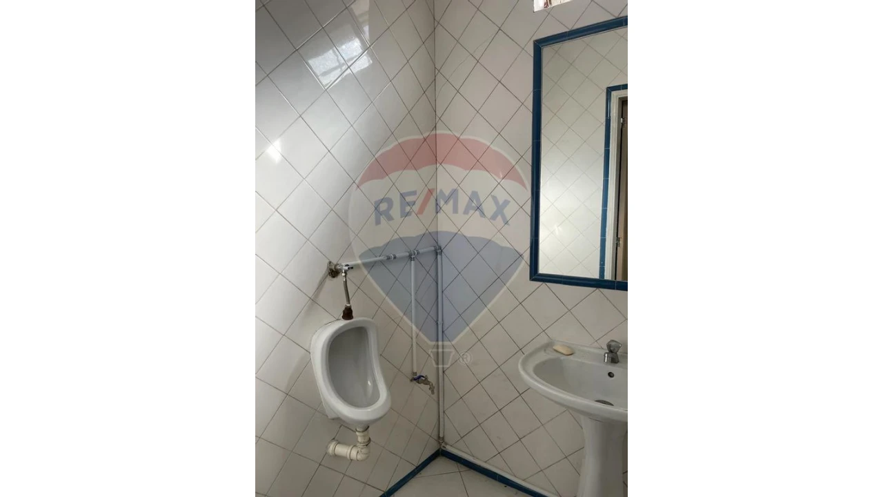 Loja para Venda em Faro (Sé e São Pedro) Foto 10