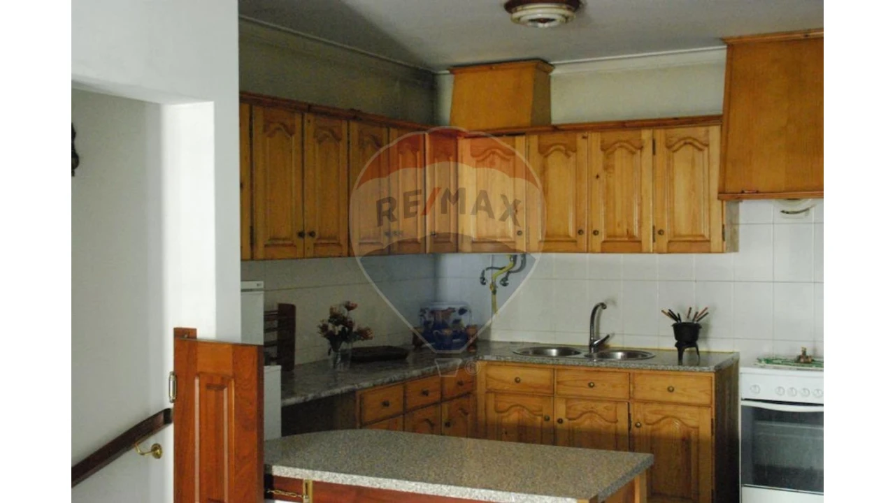 Moradia T2 para Venda em Santa Comba Dão e Couto do Mosteiro Foto 9