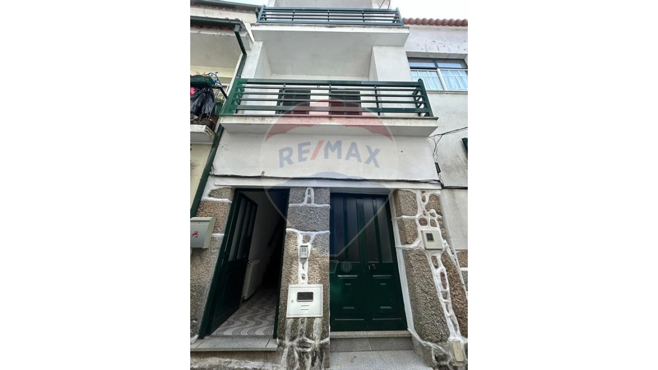 Moradia T2 para Venda em Santa Comba Dão e Couto do Mosteiro Foto 1