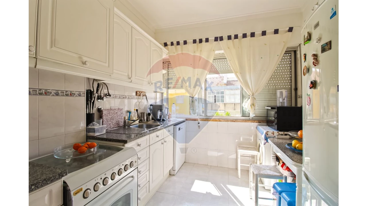 Apartamento T2 para Venda em Mina de Água Foto 8