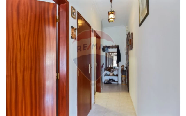 Apartamento T2 para Venda em Mina de Água