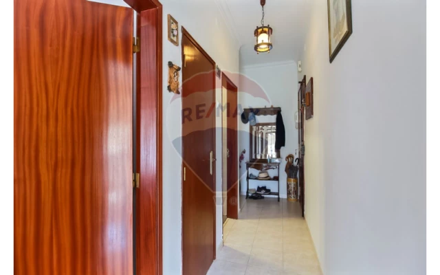 Apartamento T2 para Venda em Mina de Água Foto 11