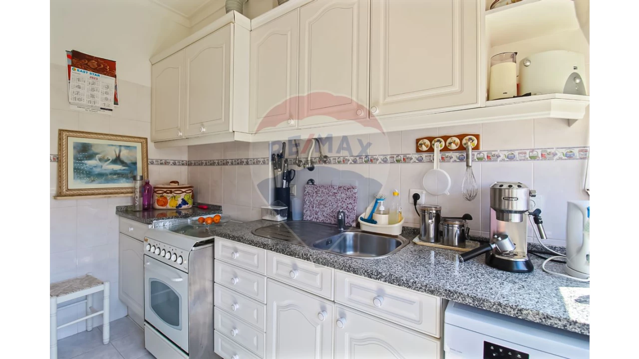 Apartamento T2 para Venda em Mina de Água Foto 10