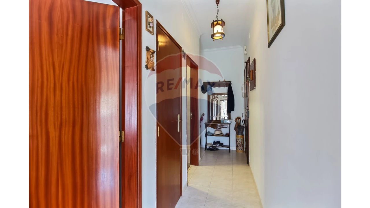 Apartamento T2 para Venda em Mina de Água Foto 11