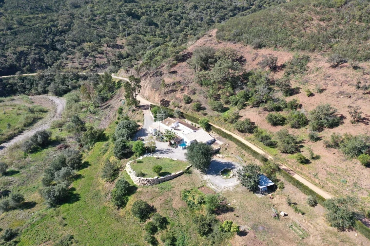 Quinta T3 para Venda em Santa Catarina da Fonte do Bispo Foto 3