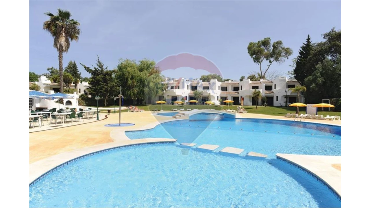 Apartamento T1 para Venda em Albufeira e Olhos de Água Foto 4