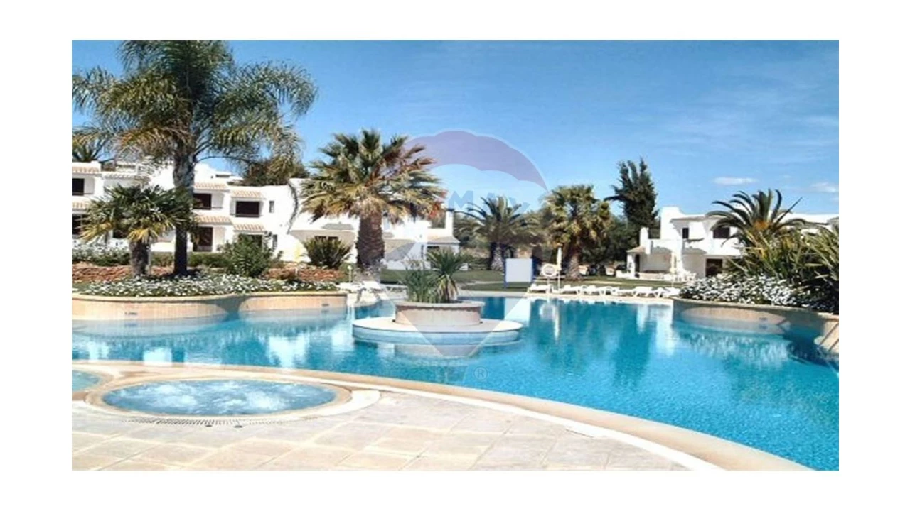 Apartamento T1 para Venda em Albufeira e Olhos de Água Foto 2