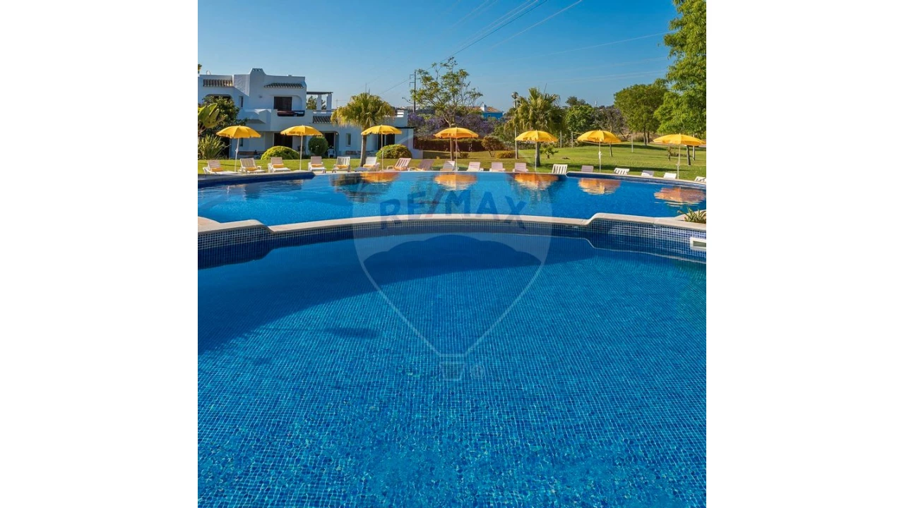 Apartamento T1 para Venda em Albufeira e Olhos de Água Foto 7