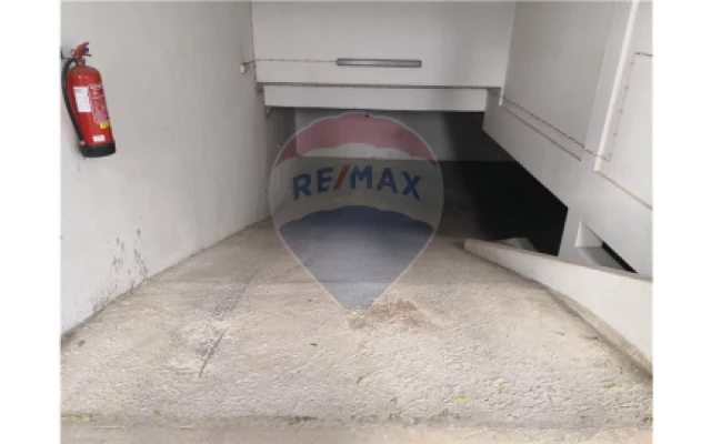 Garagem para Venda em Portimão
