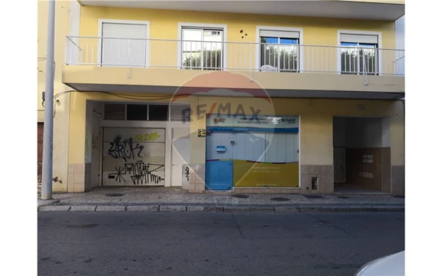 Garagem para Venda em Portimão
