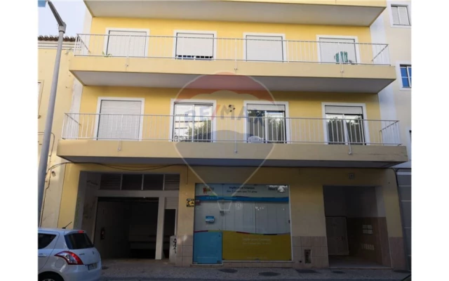 Garagem para Venda em Portimão Foto 2