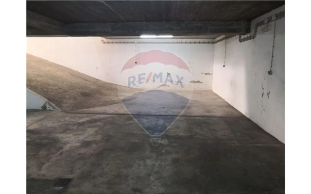 Garagem para Venda em Portimão Foto 7