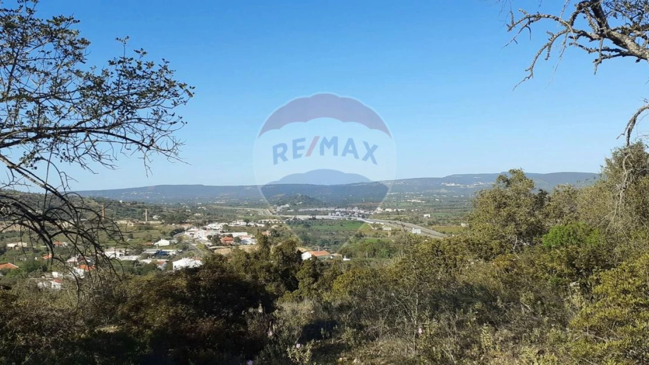 Terreno P/ Prédio para Venda em Paderne Foto 4